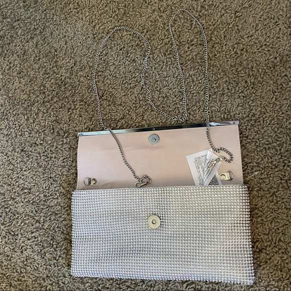 Crossbody clutch - Picture 9 of 10